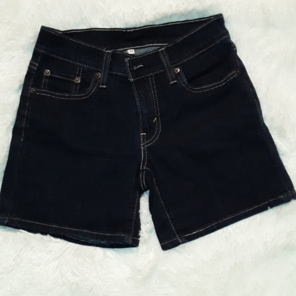 Levi's Mid leght womens shorts ( jeans blue short)